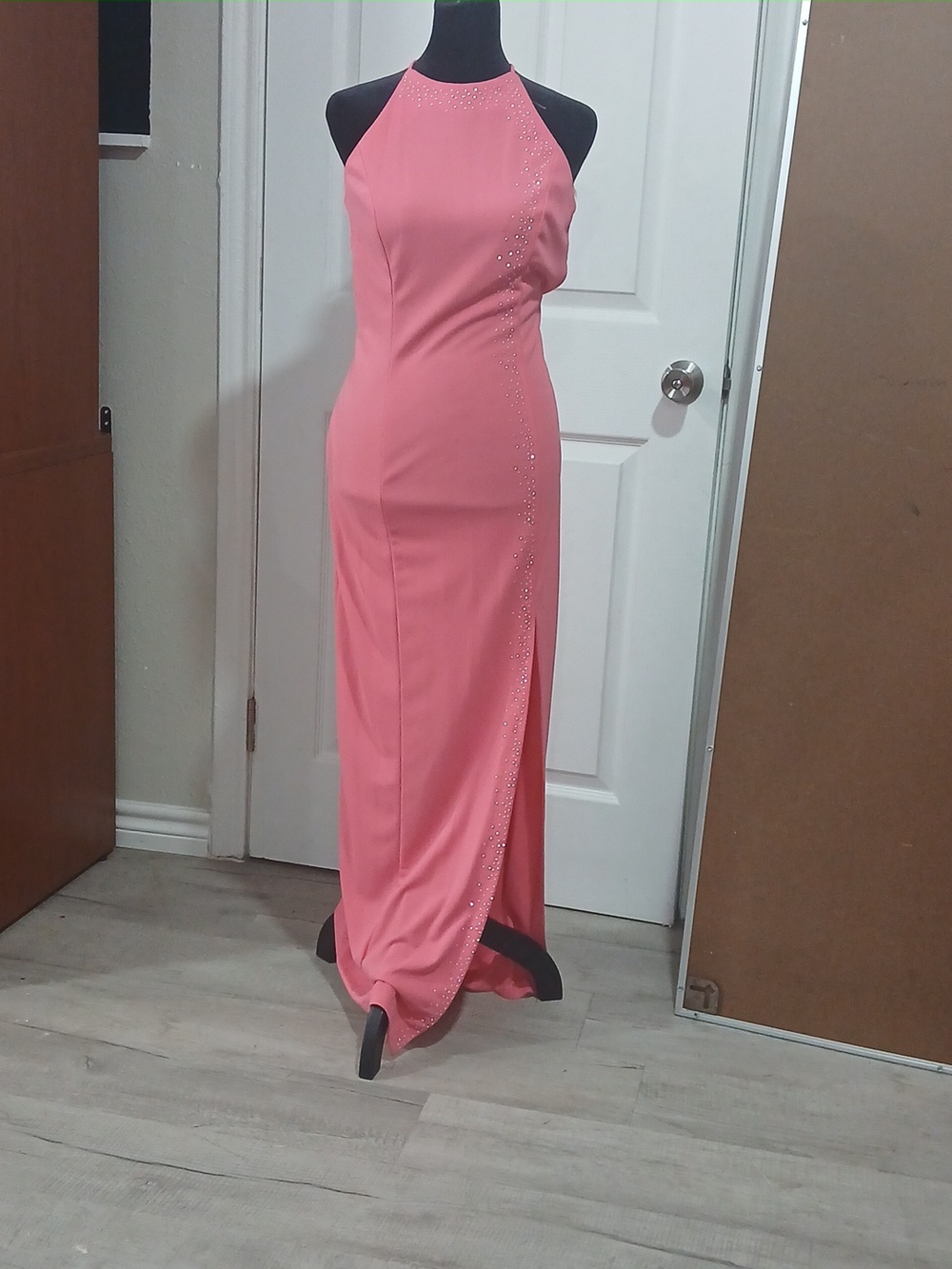 Pink Women's Sleeveless Evening Dress with Crystal Accents